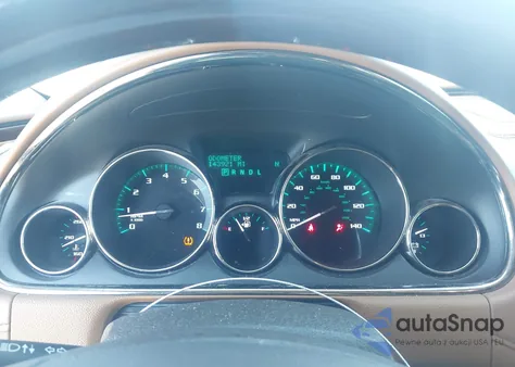 2017 Buick Enclave Premium z USA, uszkodzony, nr VIN 5GAKRCKD0HJ333886